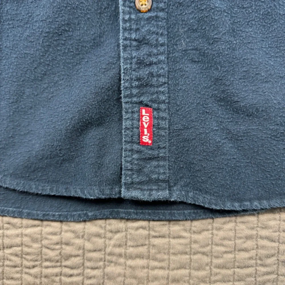 Levis Mens XL Navy Blue Heavyweight Cotton Flannel Button Down Shirt Long Sleeve